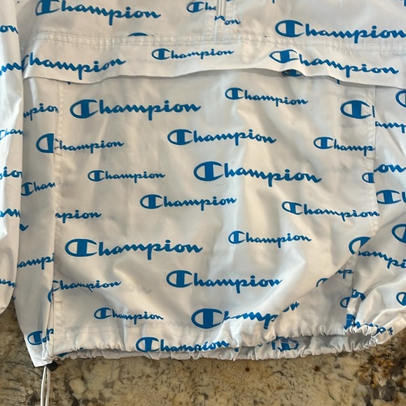 Champion Authentic Athleticwear - Picture 4 of 5